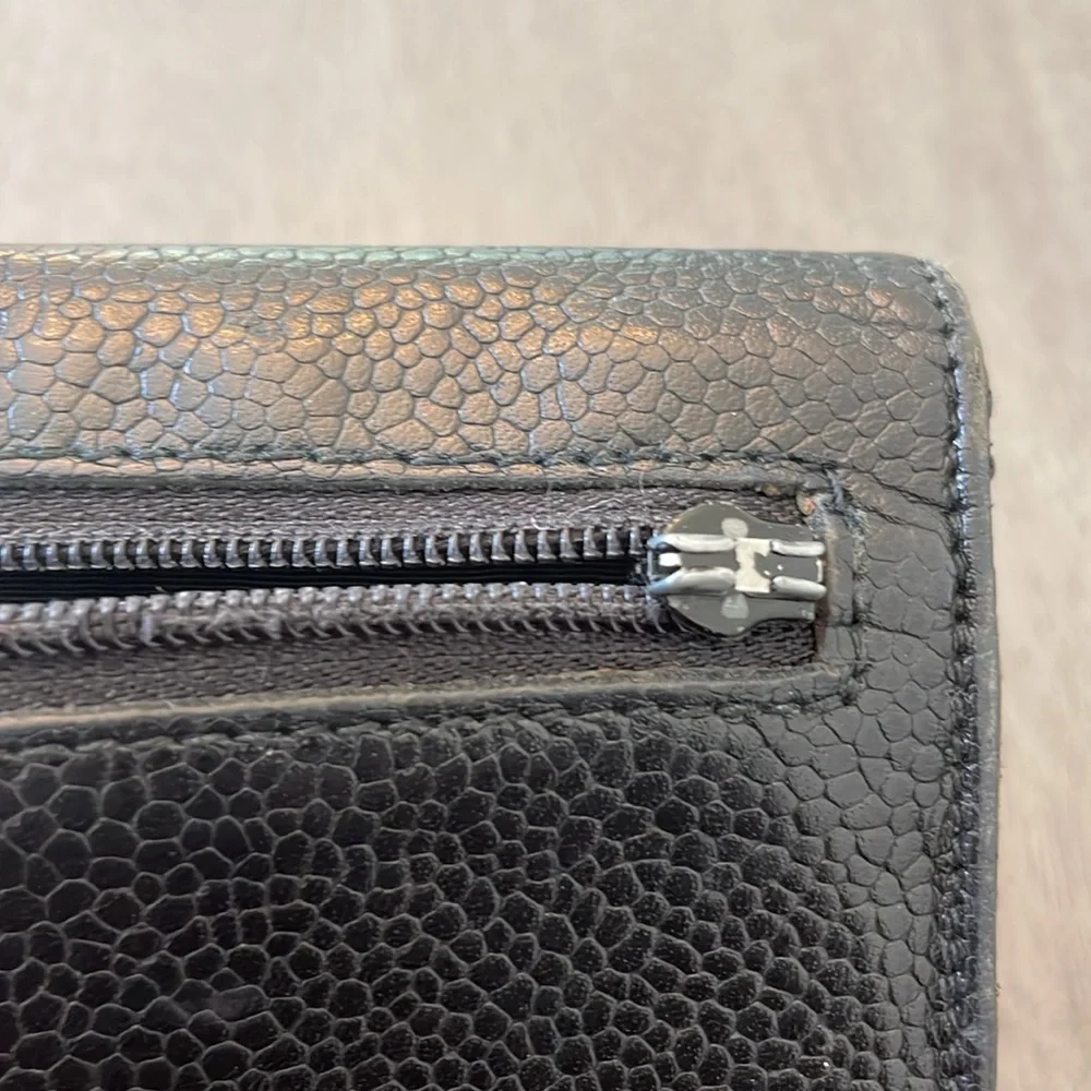 Chanel CC Clutch Wallet Black Caviar Leather Compact Classic Luxury
